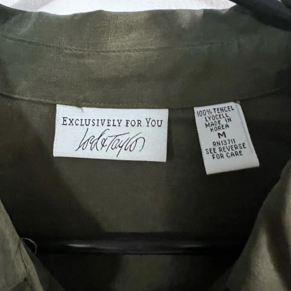 Lord & Taylor Dark Green Casual Button Down Shirt - Picture 5 of 10